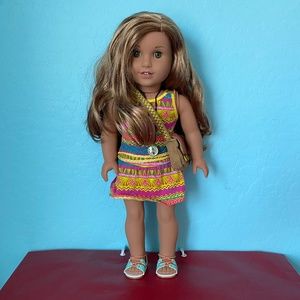 American Girl LEA 18" Doll of the Year 2016 + book + necklace + messenger bag